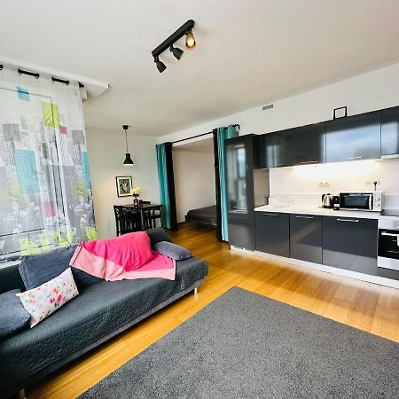 Apartments In Panorama City On 25Th Floor - Amazing View Close To Old Town Братислава Экстерьер фото