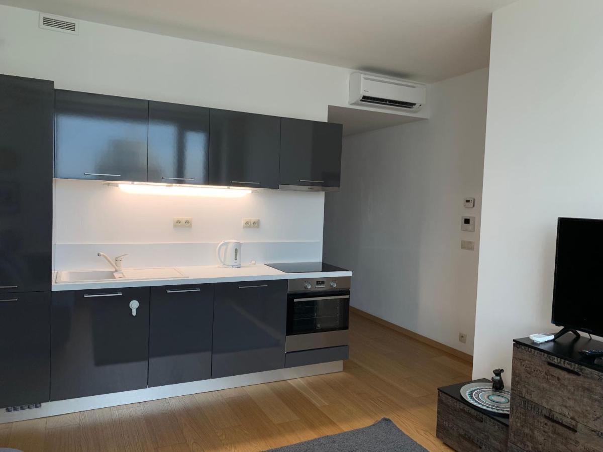 Apartments In Panorama City On 25Th Floor - Amazing View Close To Old Town Братислава Экстерьер фото